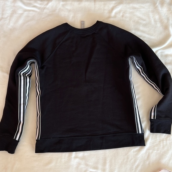 Athleta 24/7 Black With White Stripes Crew Sweatshirt Size Small Tall - Picture 10 of 10